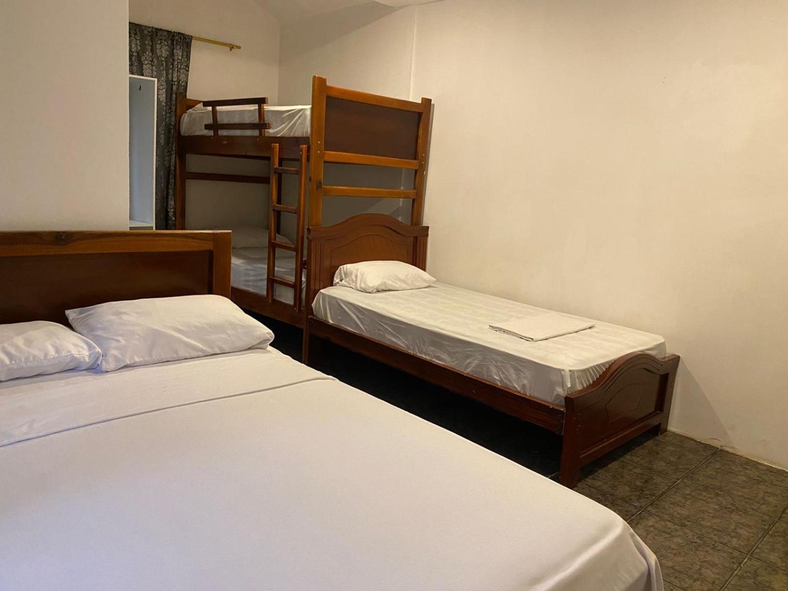 Palmendros Hosteria Montanita Room photo