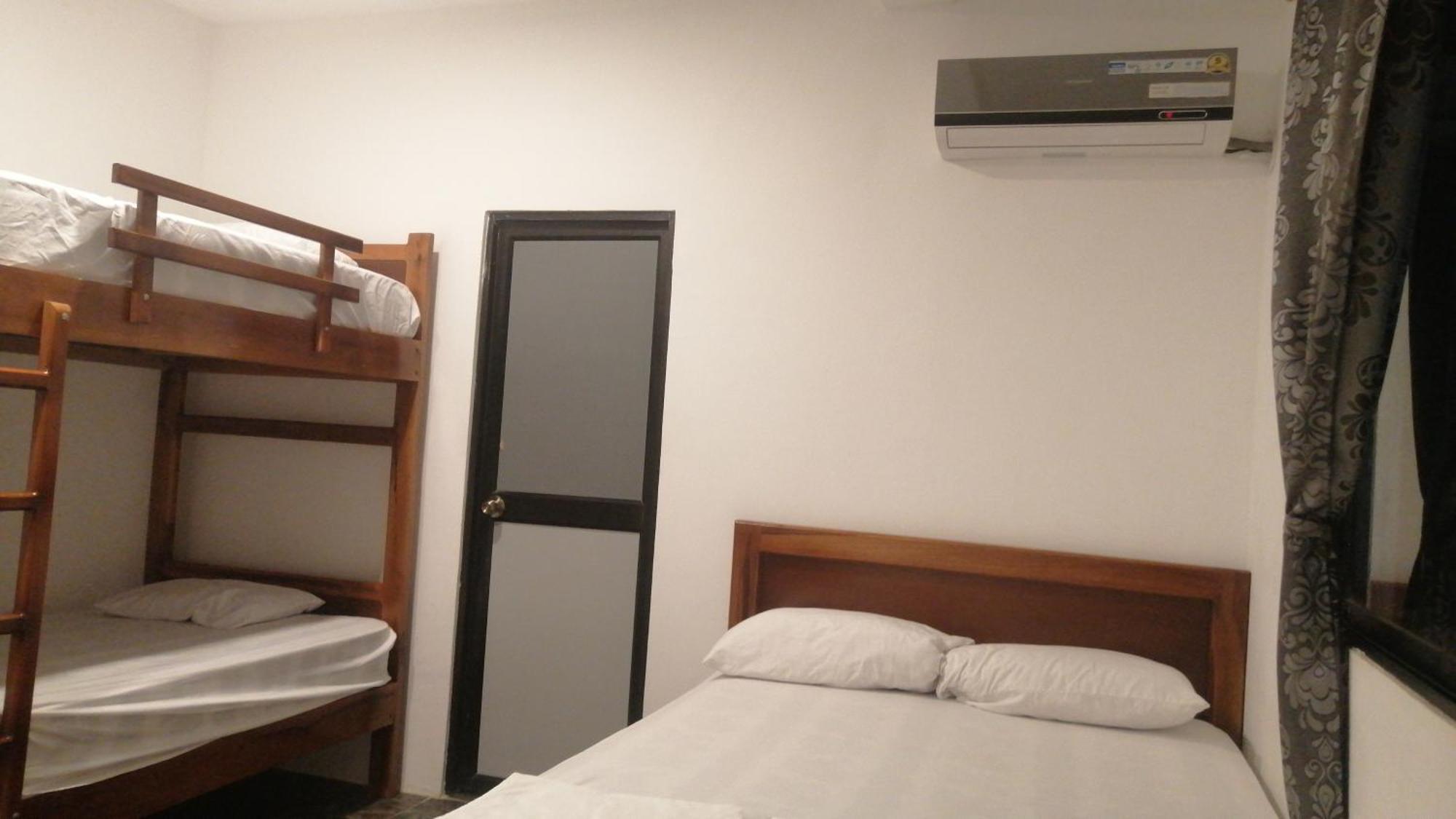 Palmendros Hosteria Montanita Room photo